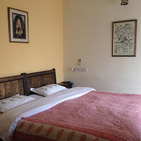 Chhoti Haveli Panzió Új-Delhi Kültér fotó
